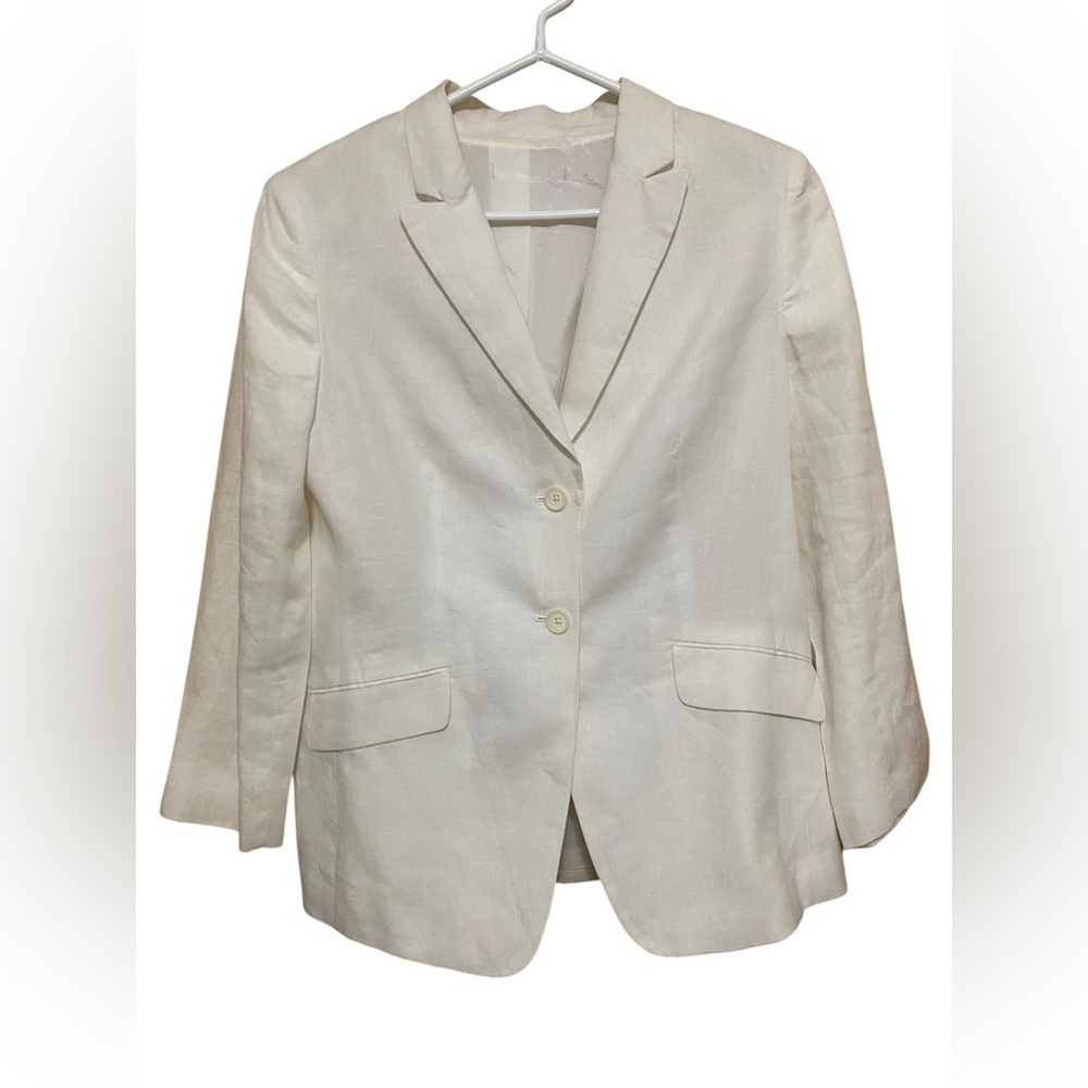 White 100% Linen Woman’s Blazer, Size 12.